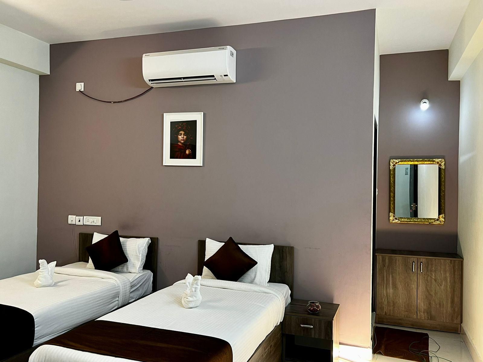 Luxury King Room - Non-Smoking