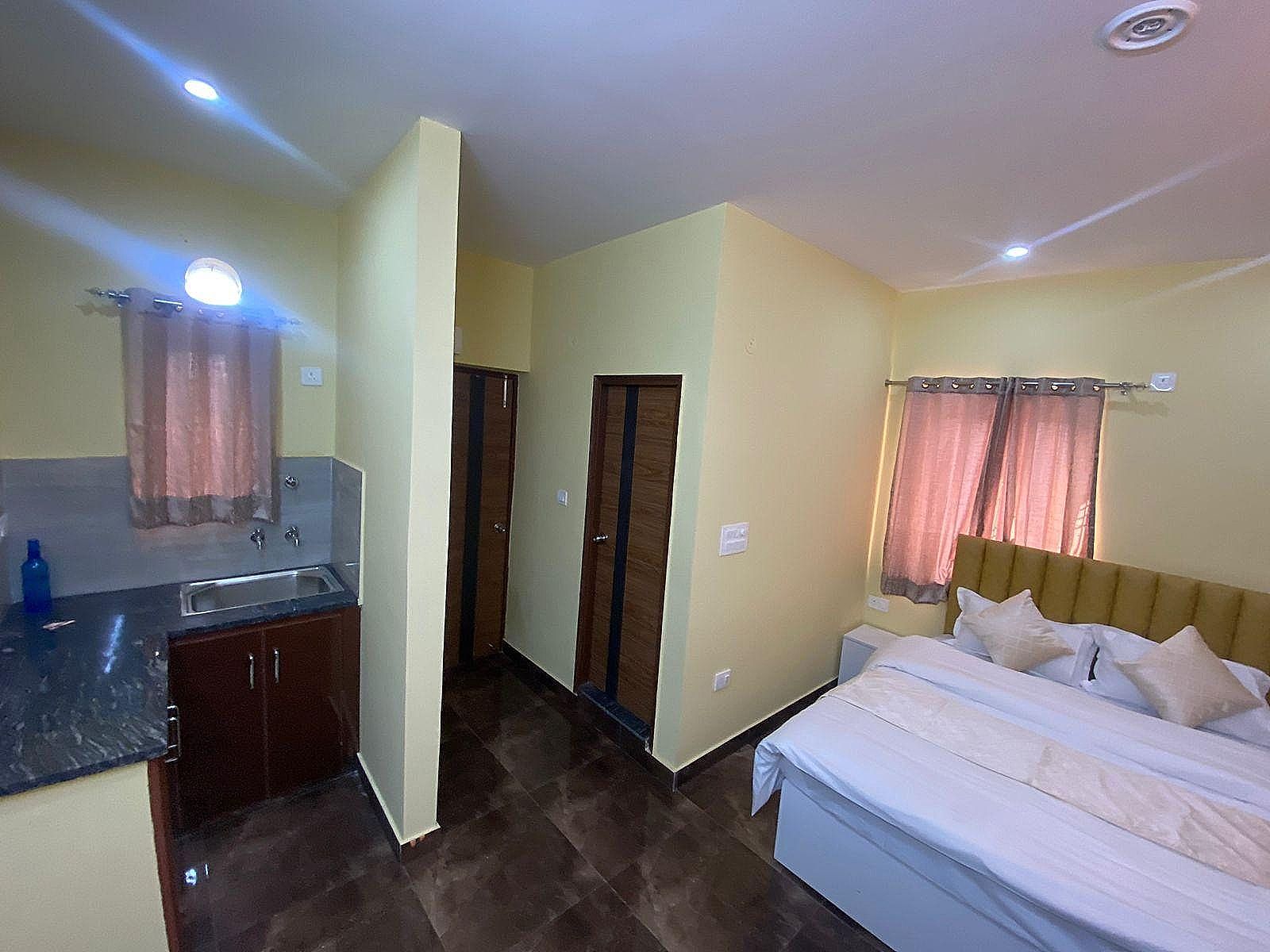 Standard Semi Double Room