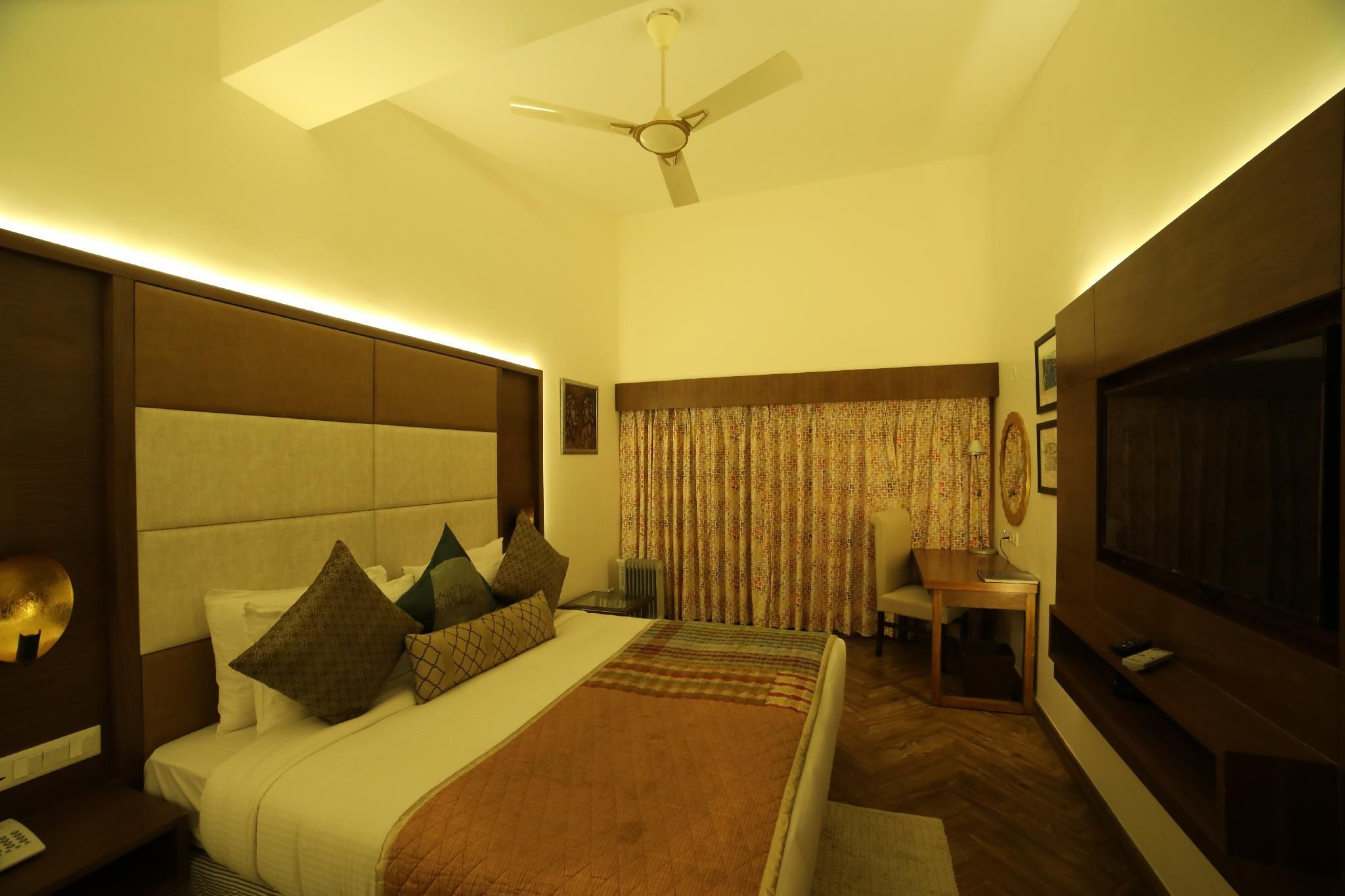 Deluxe Forest View Room