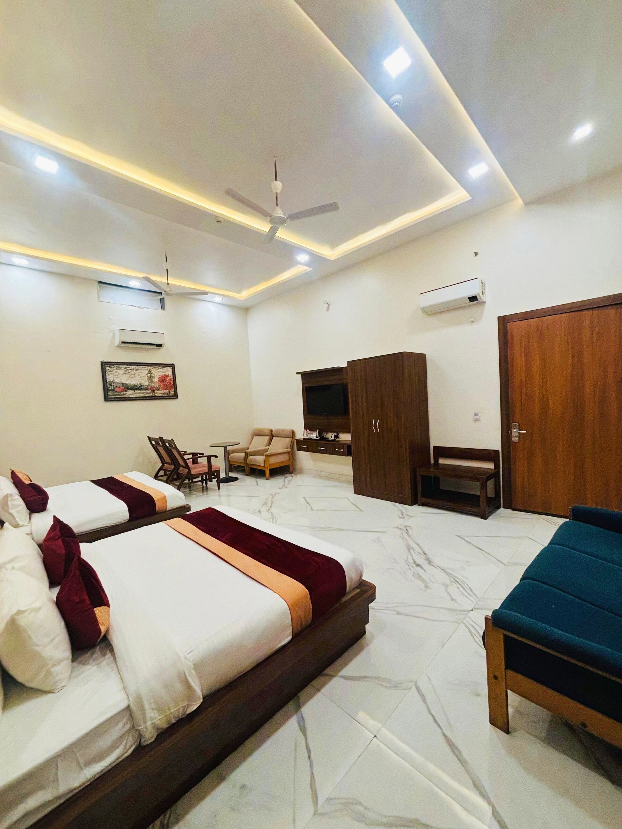 Mini Suite
