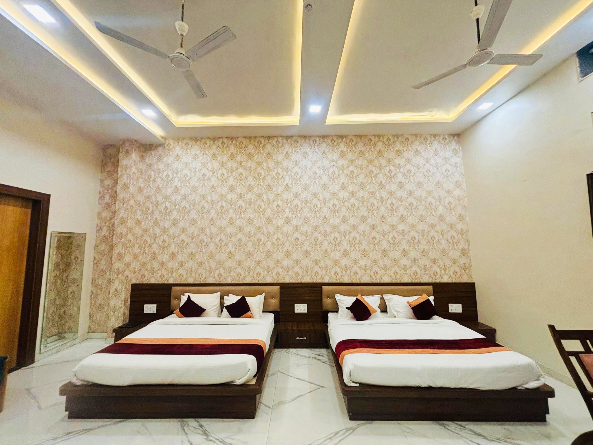 Mini Suite
