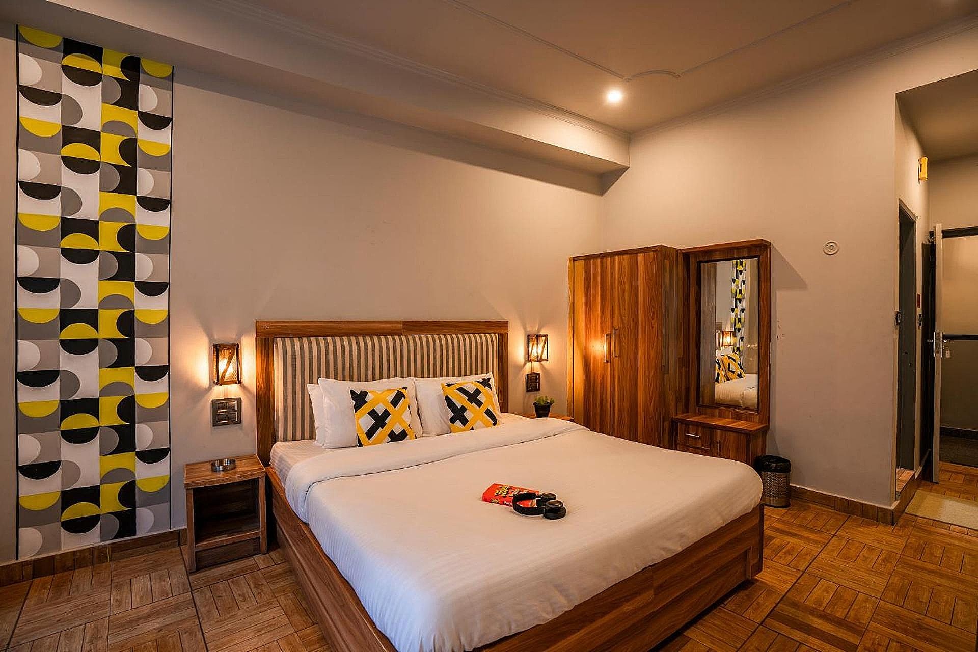 Deluxe Room with Balcony