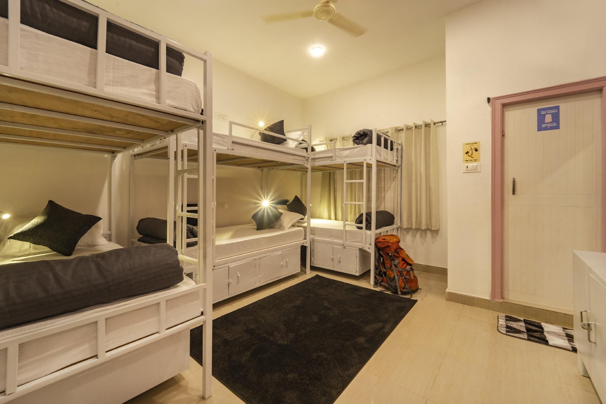 Bed in 6 Bed Mixed Dormitory