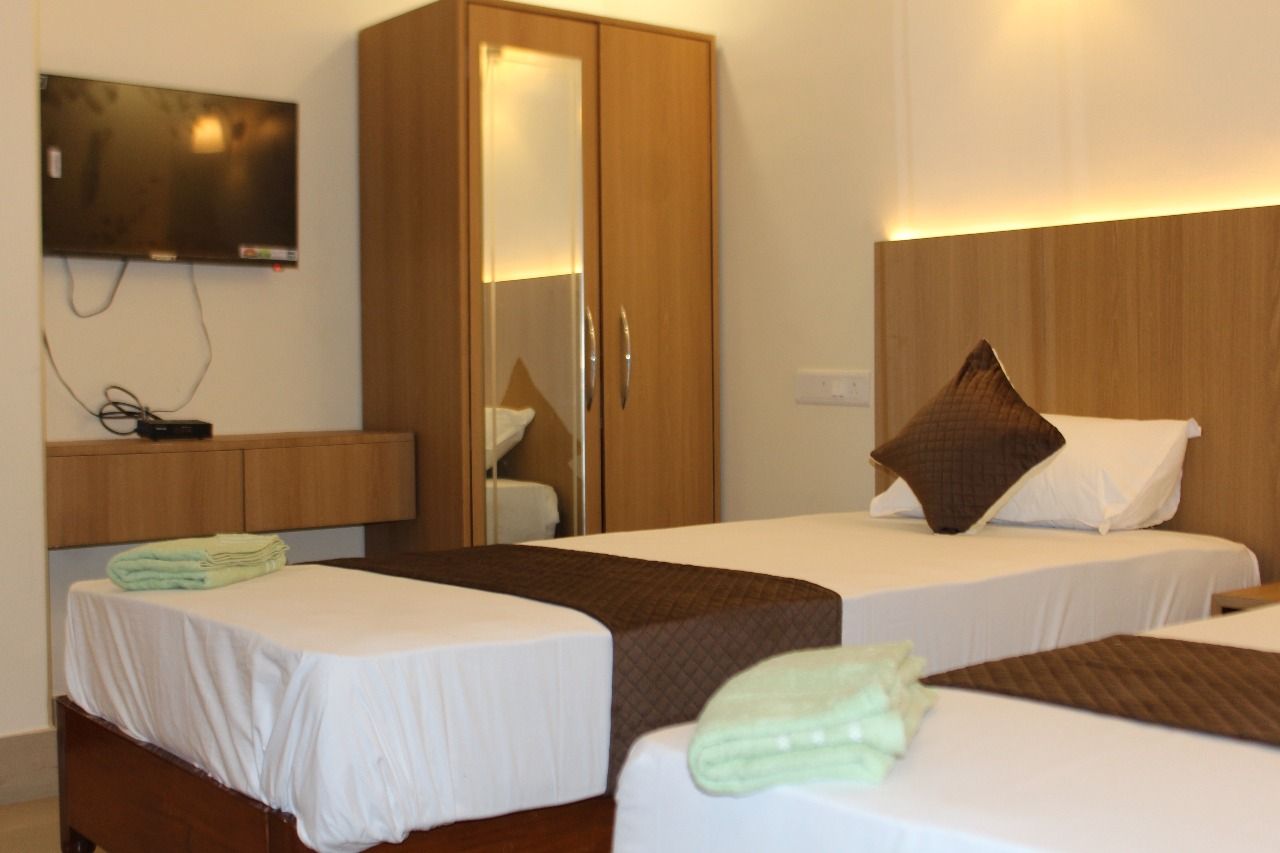 Hotel Crystal Inn Non Deluxe (No AC) 3