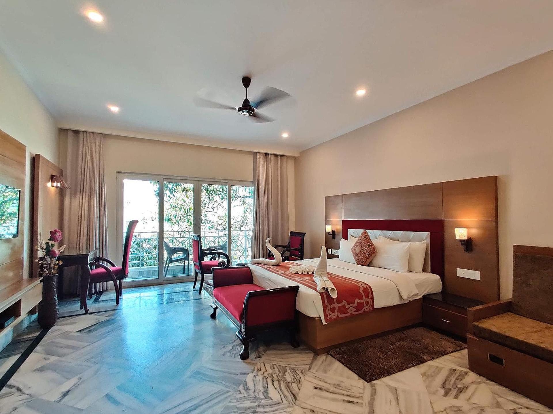 Luxury Room with Balcony