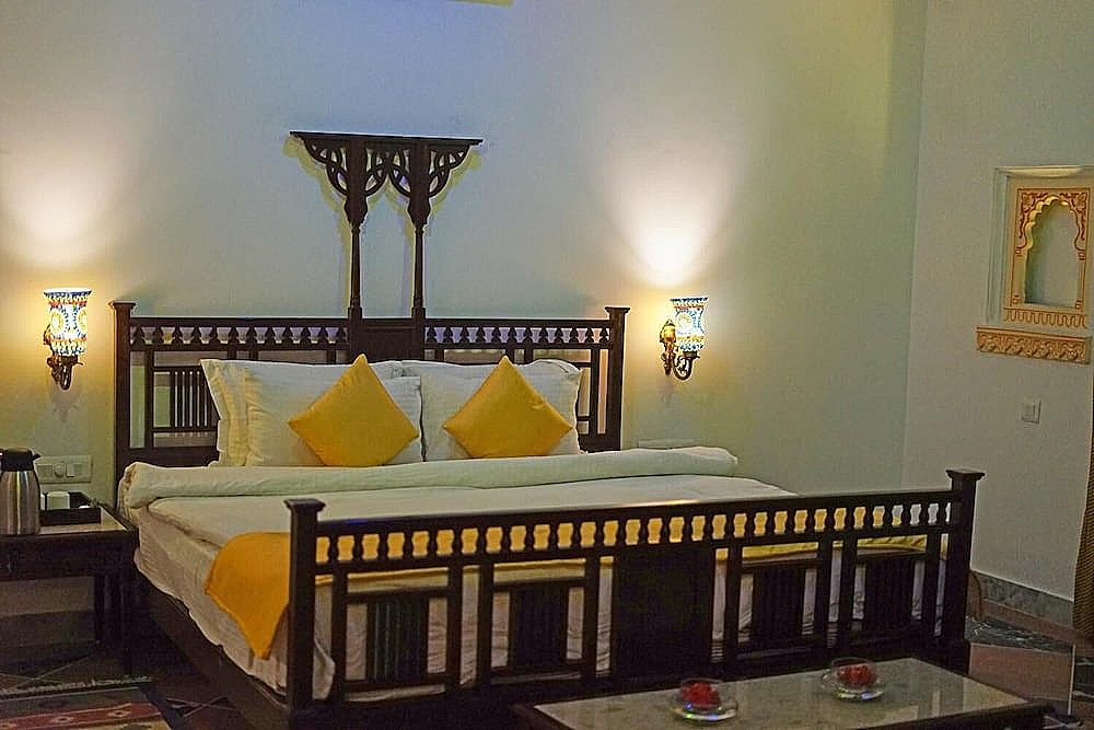 Bonjour paradise resort