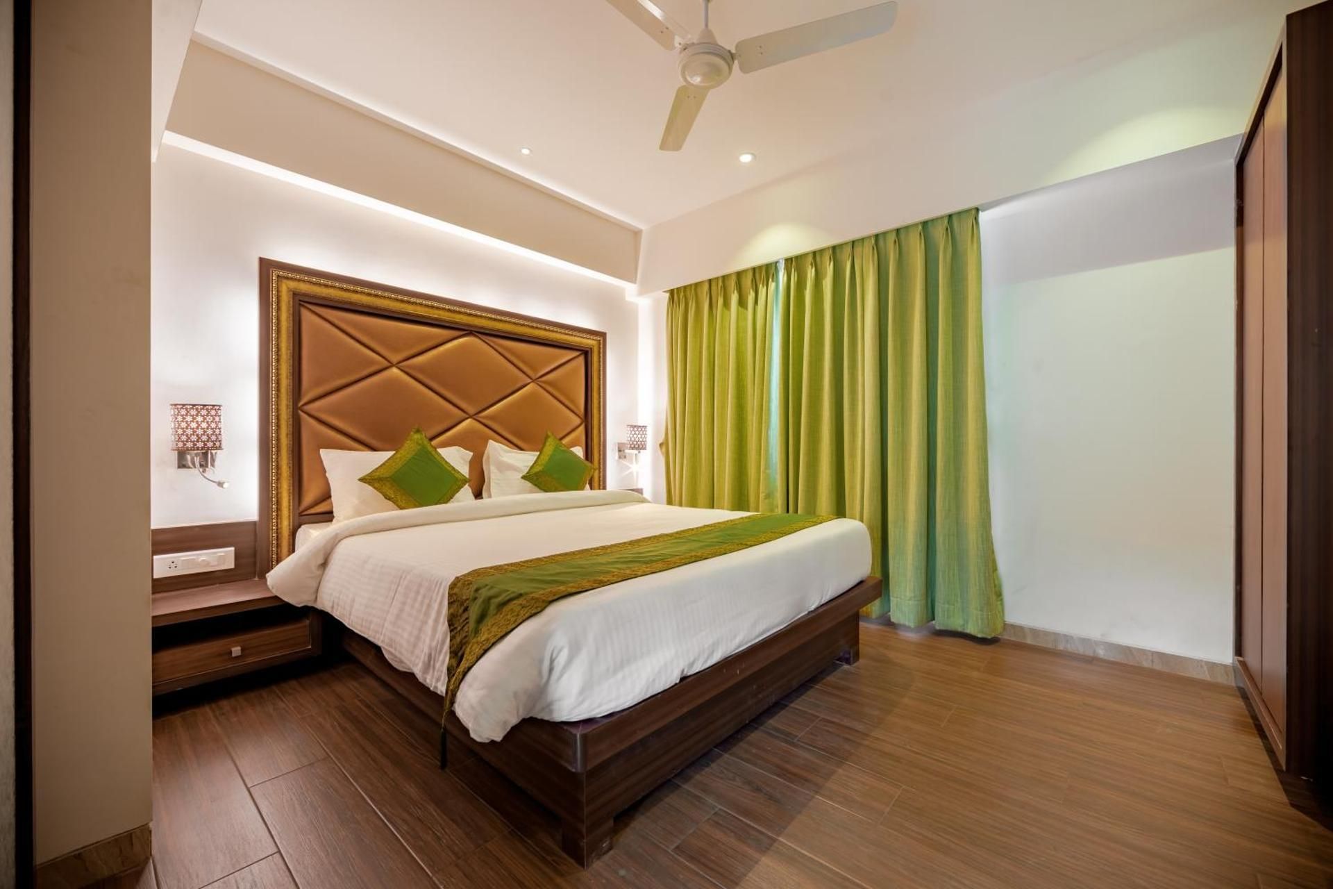 Suite with King Bed