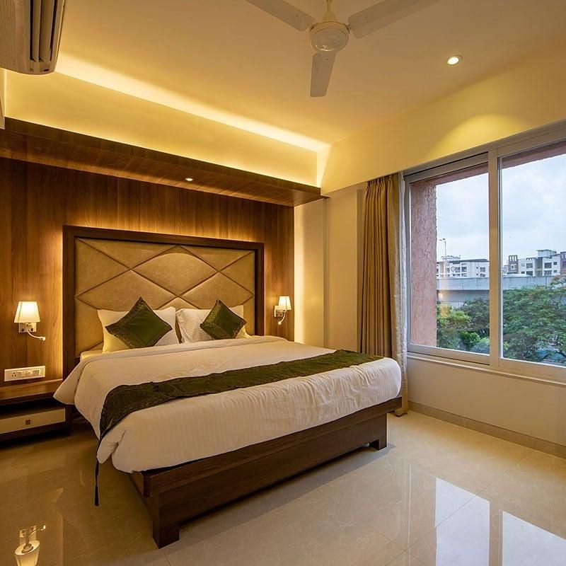 Suite with King Bed