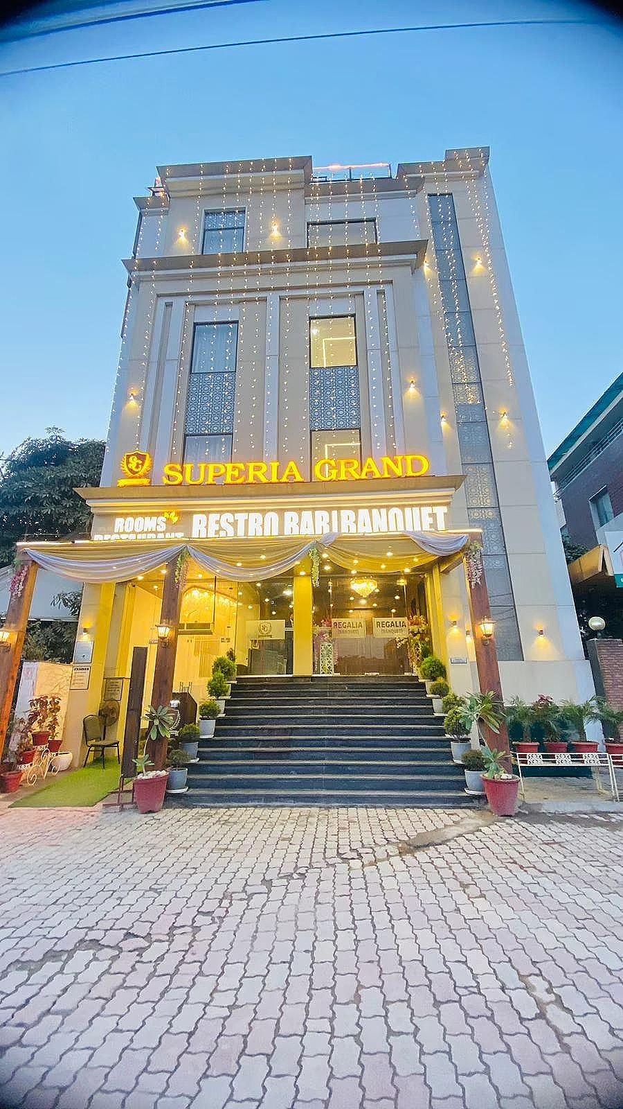 Hotel Superia Grand
