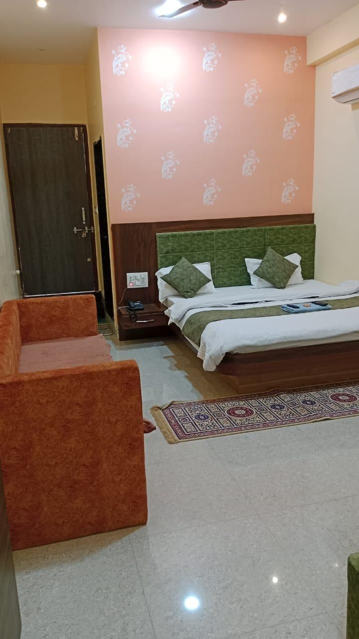 Hotel Shivalay Palace Maheshwar Standard Room 3