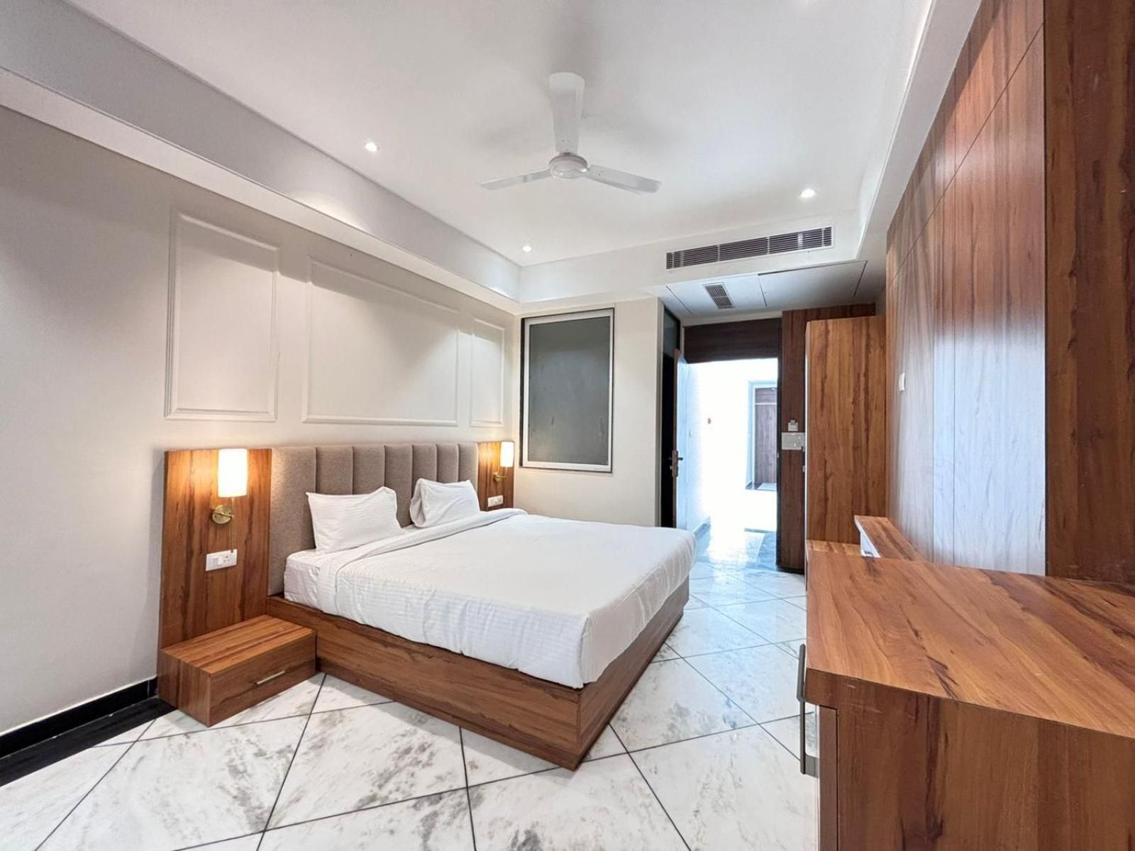 Hotel Saaj Mansion