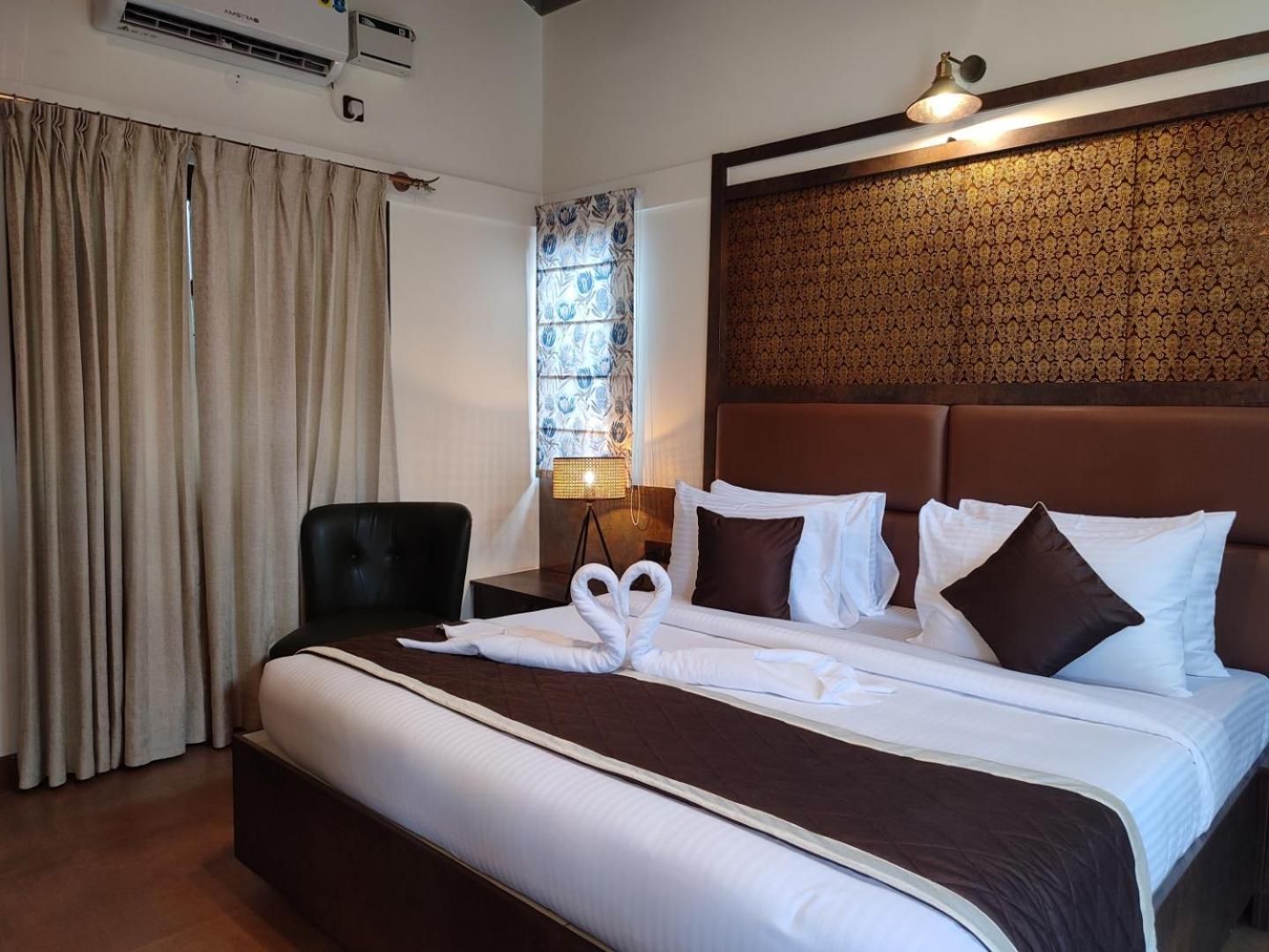 Superior King Room