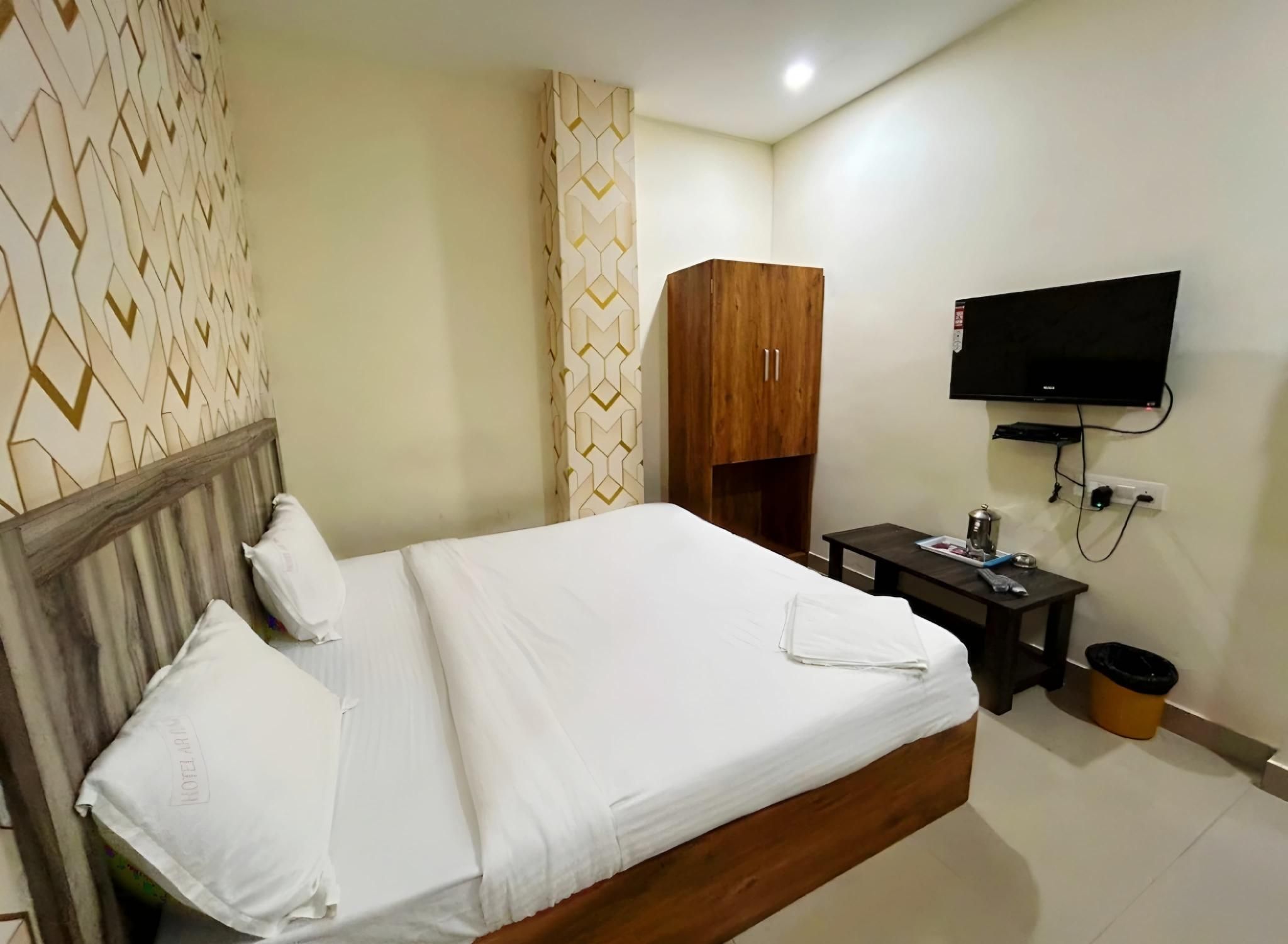 Hotel Arraj Non AC Standard Room