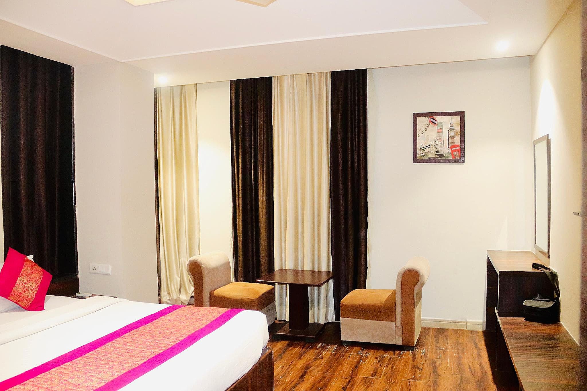 Hotel The Magic Tree - Karol Bagh New Delhi Standard Room