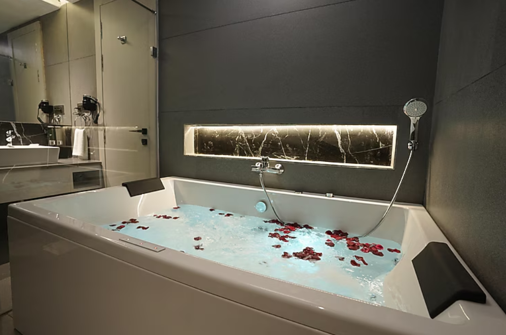 Premium Room with Jacuzzi