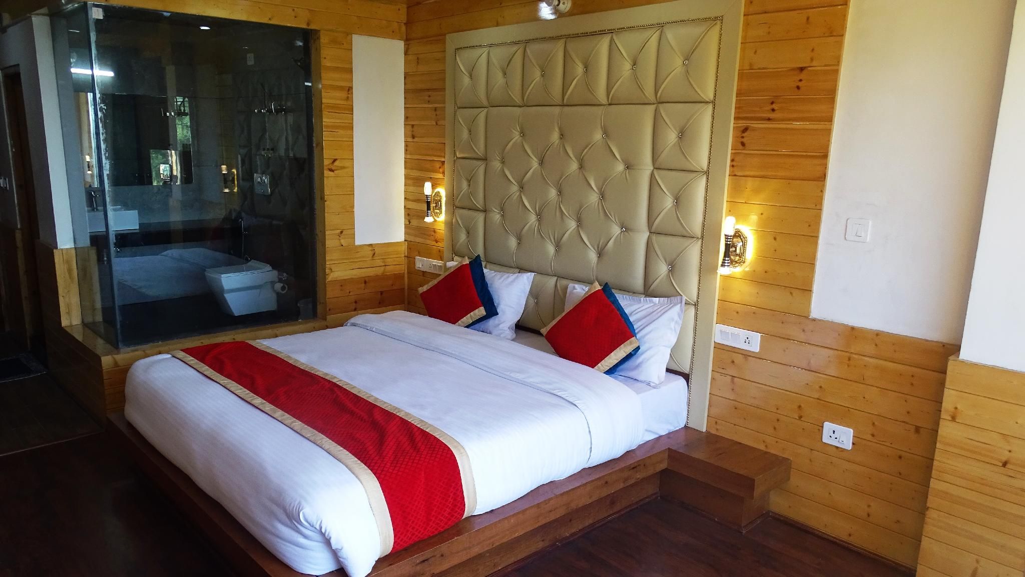 Queen Room With Balcony