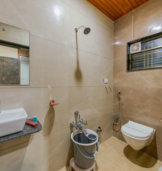 Hotel Trisha Executive, Admapur Deluxe Room Non AC 4