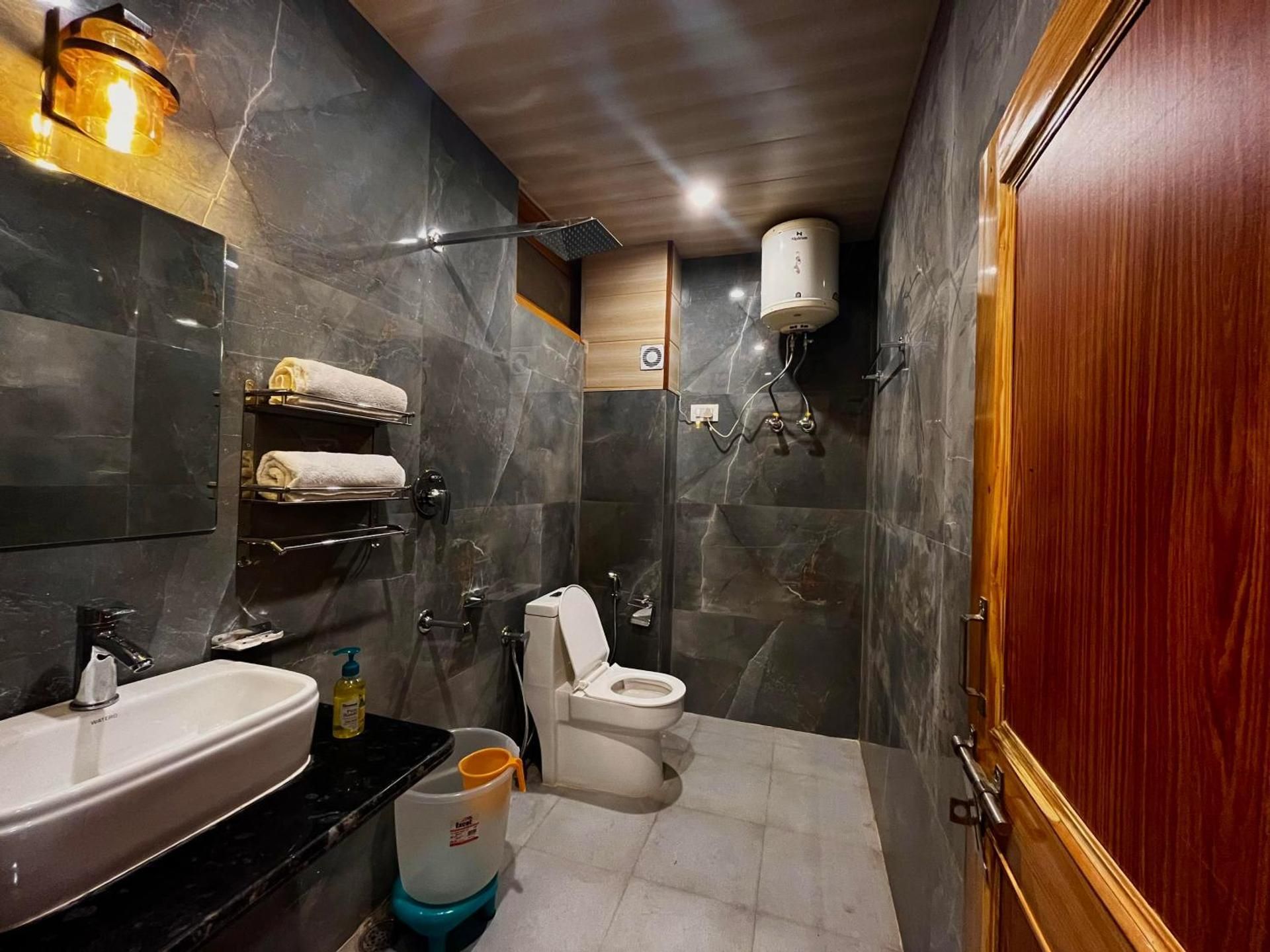 Super Deluxe Room with Balcony
