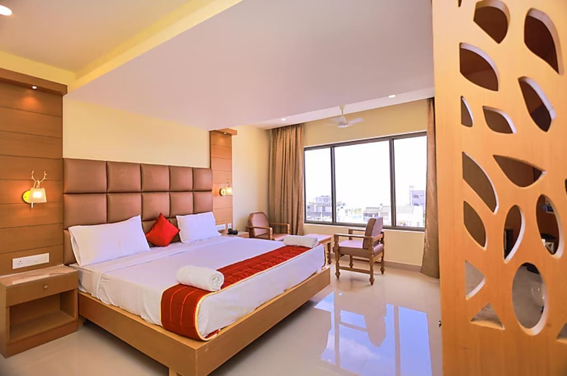 Hotel Sangam Deluxe Double sharing A/C 3
