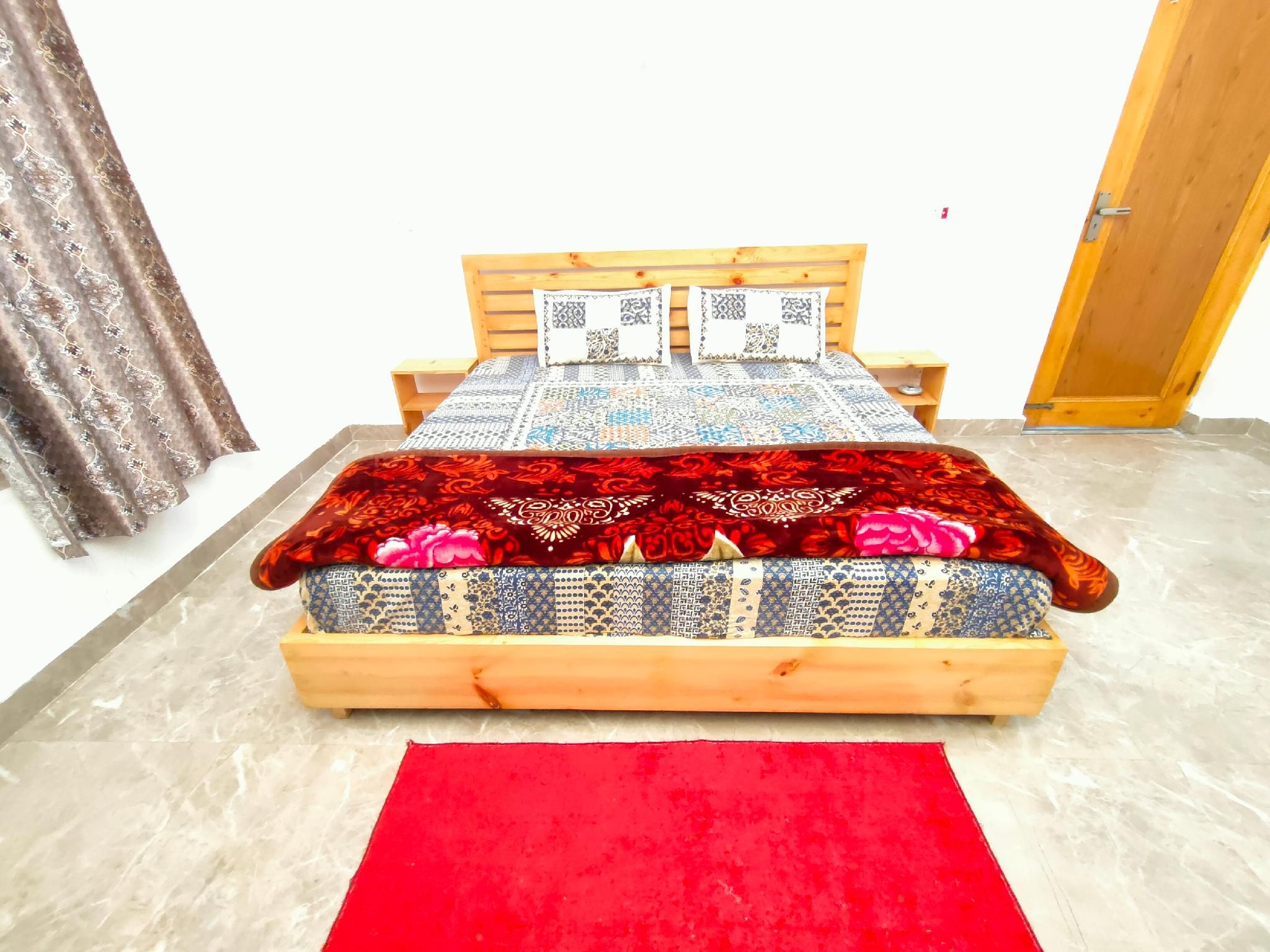 Deluxe Royal Room