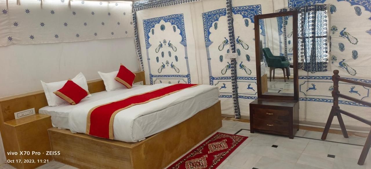 Jaisalmer Dekho Desert Camps Sam Deluxe Double or Twin