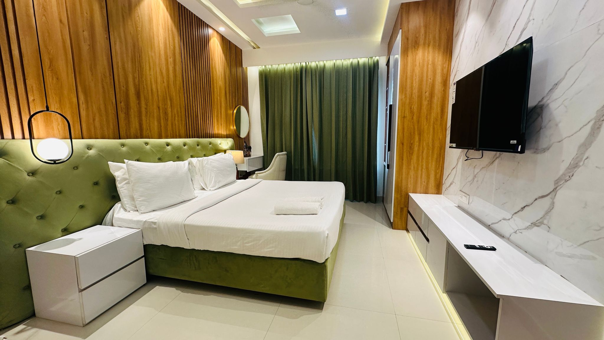  Deluxe Room 