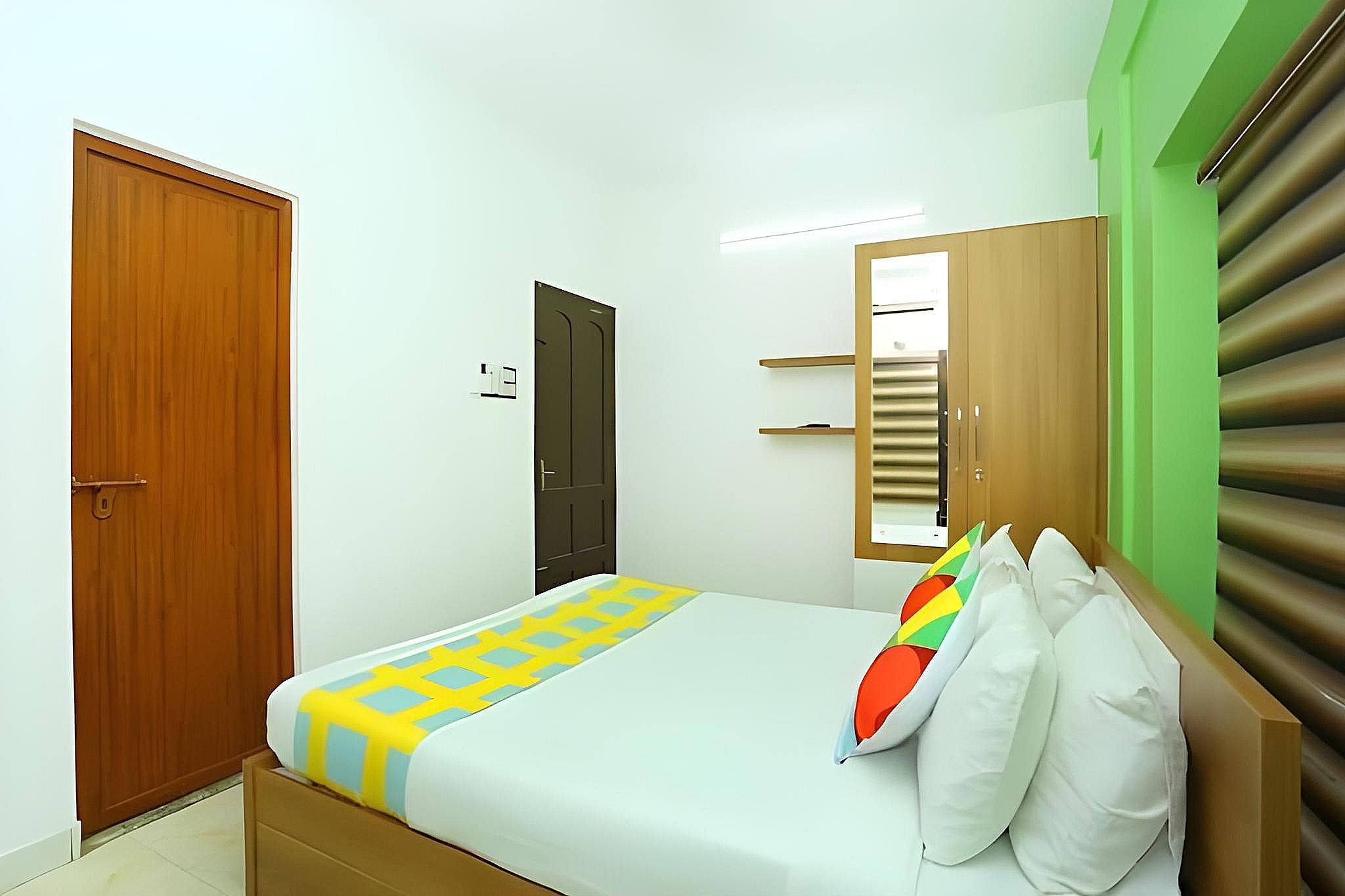 Deluxe Double Room without View
