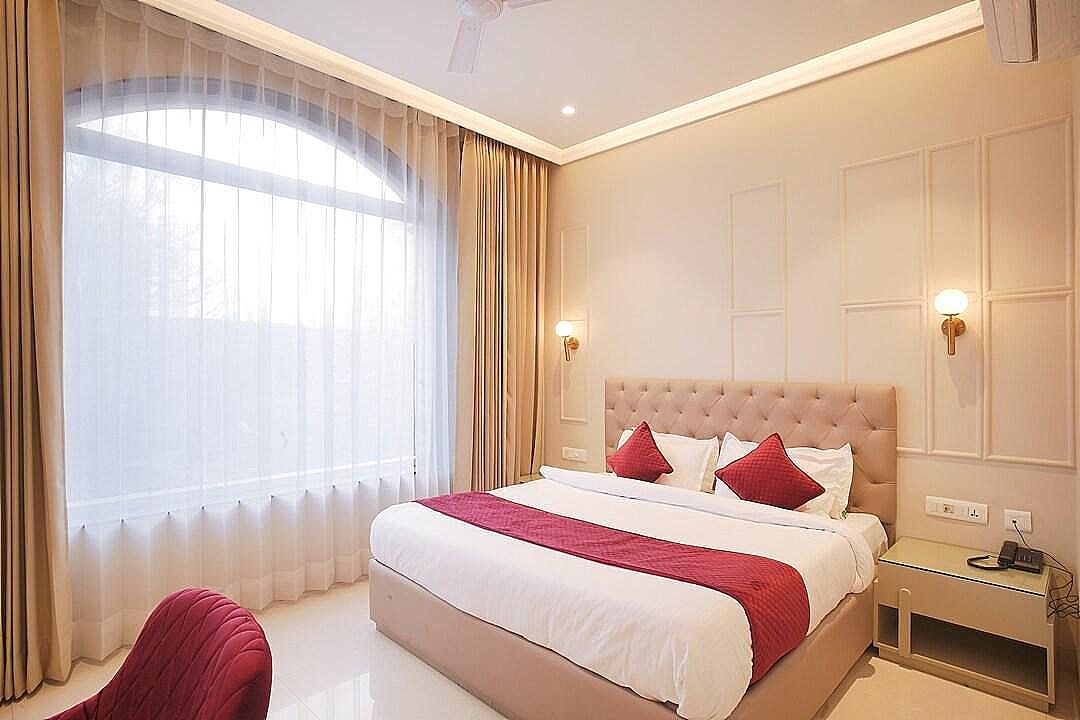 Hotel Greenland Heights Deluxe Room