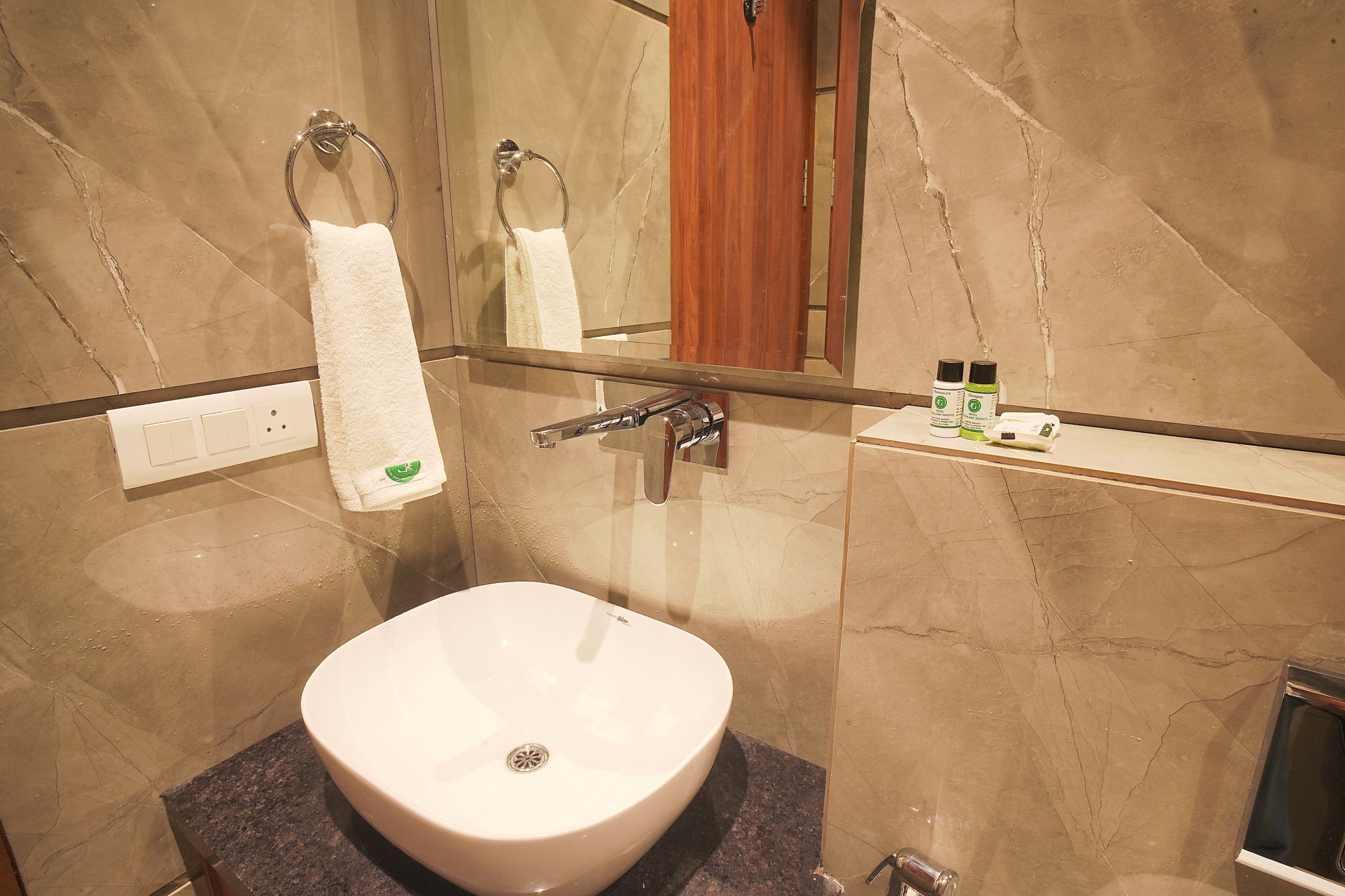 Hotel Greenland Heights Deluxe Room 5