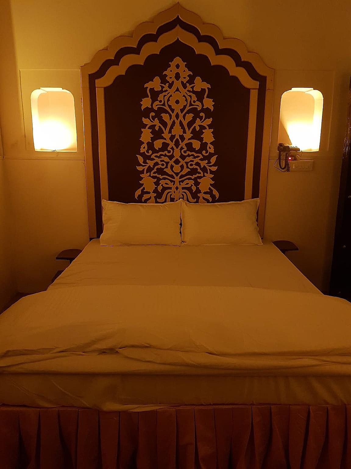 Deluxe Queen Suite