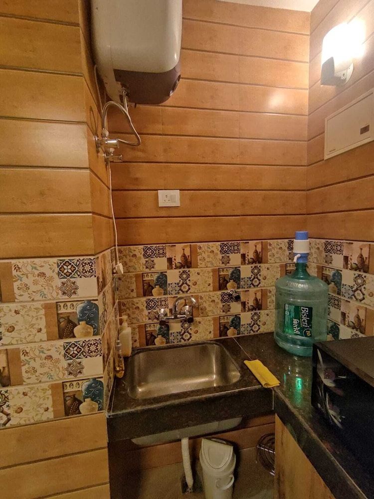 SUNS Cottage Classic Studio Suite 9