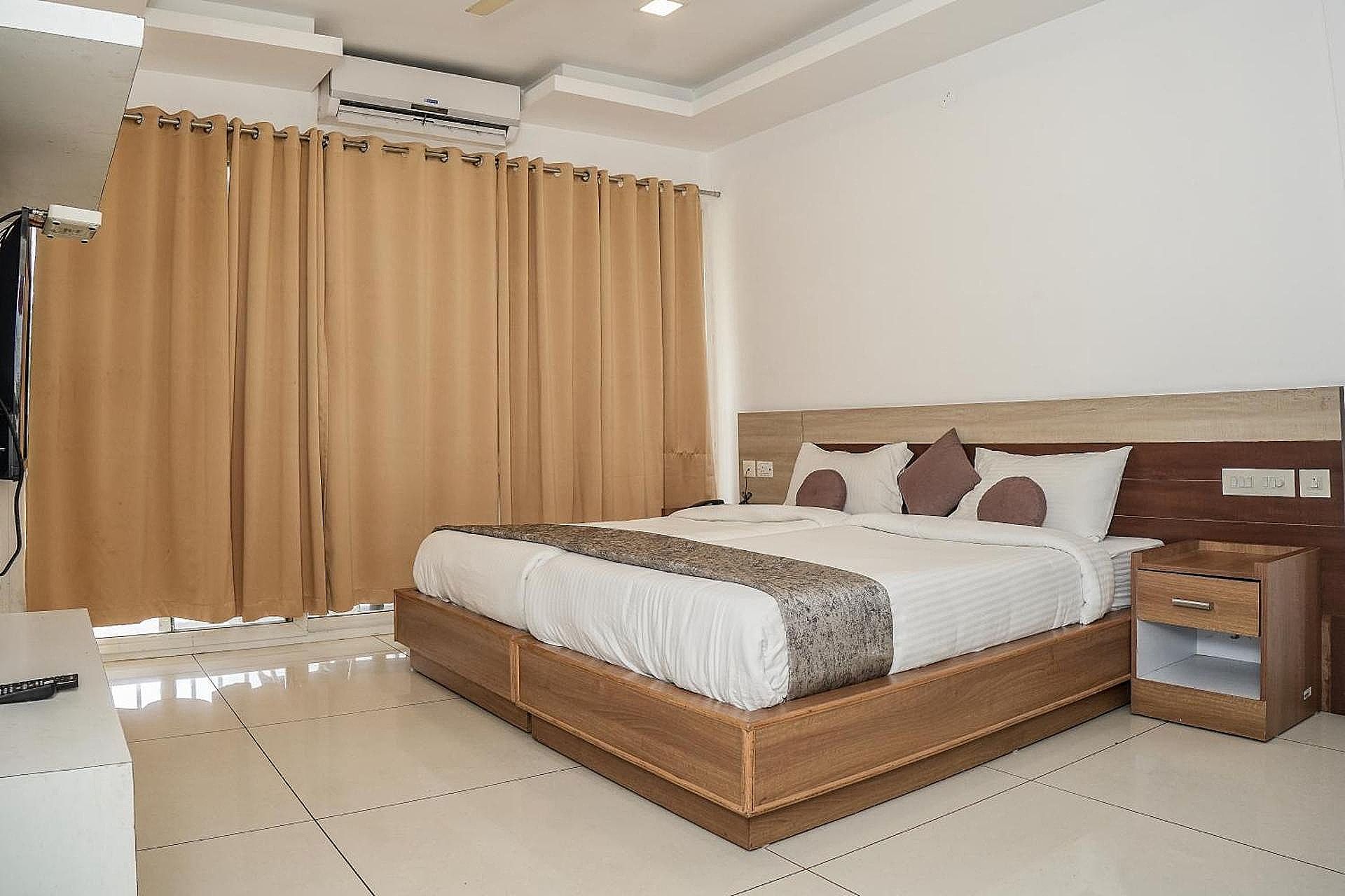 Deluxe AC ROOM with balcony