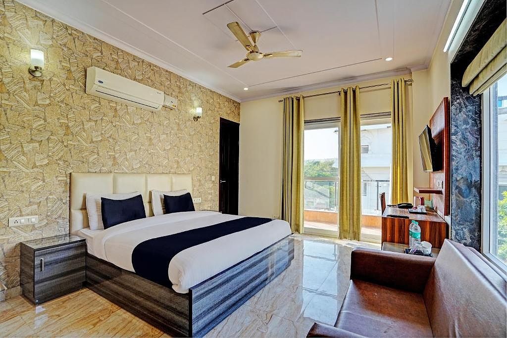 Premium Rooms with Balcony