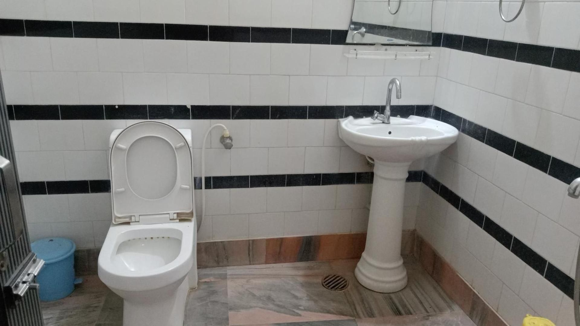 Hotel Priyadarsini Deluxe Double 3