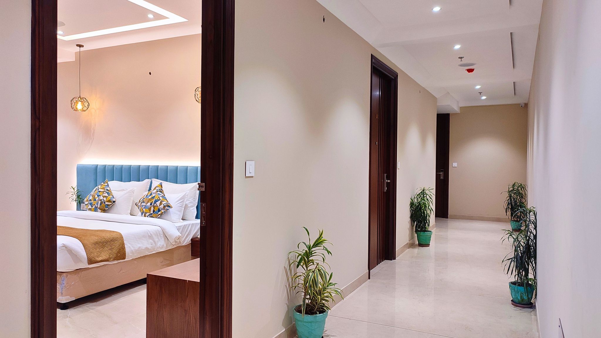 MGR Hotel Moradabad Deluxe Room 2