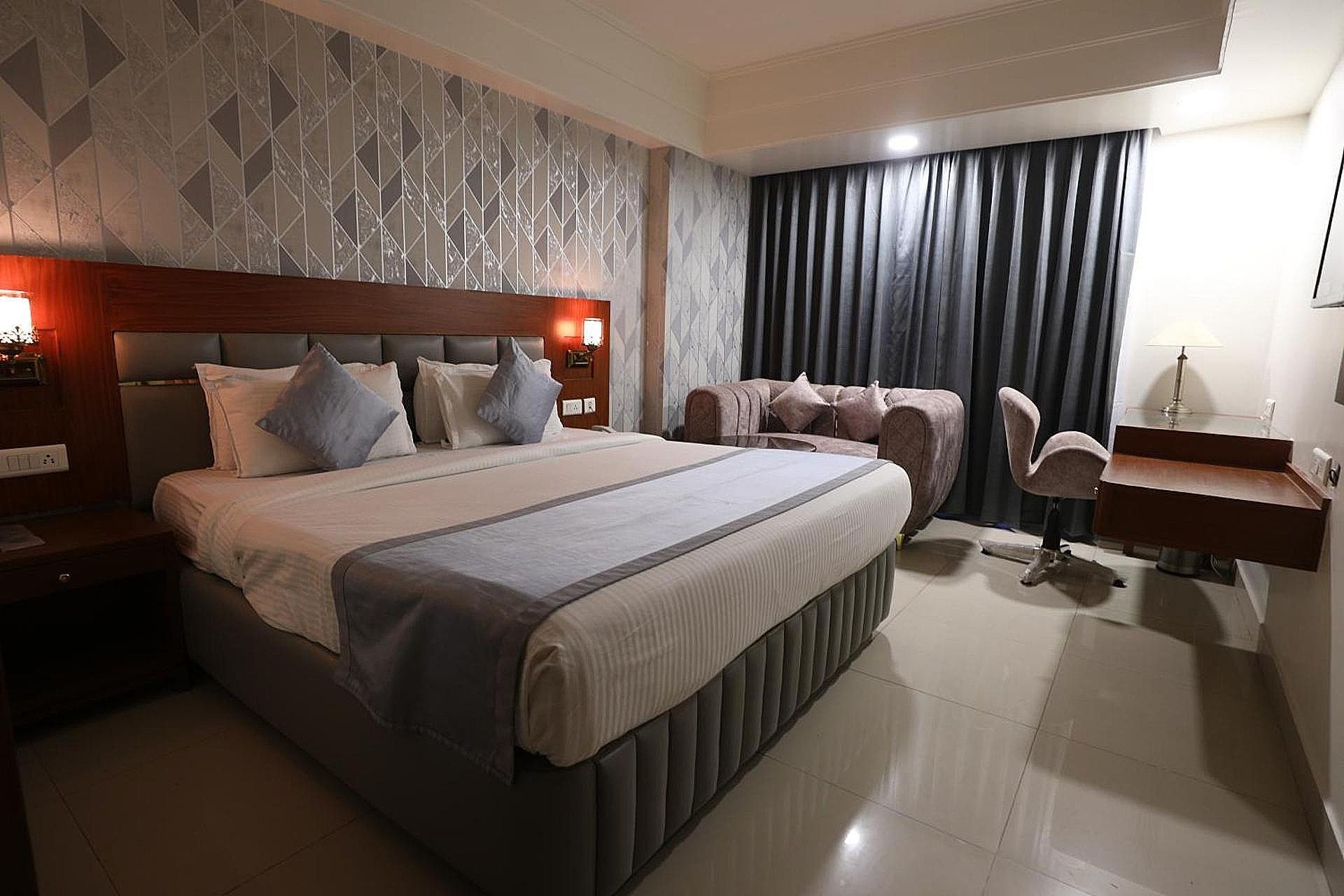 Eastin Hotels Superior King Room 2