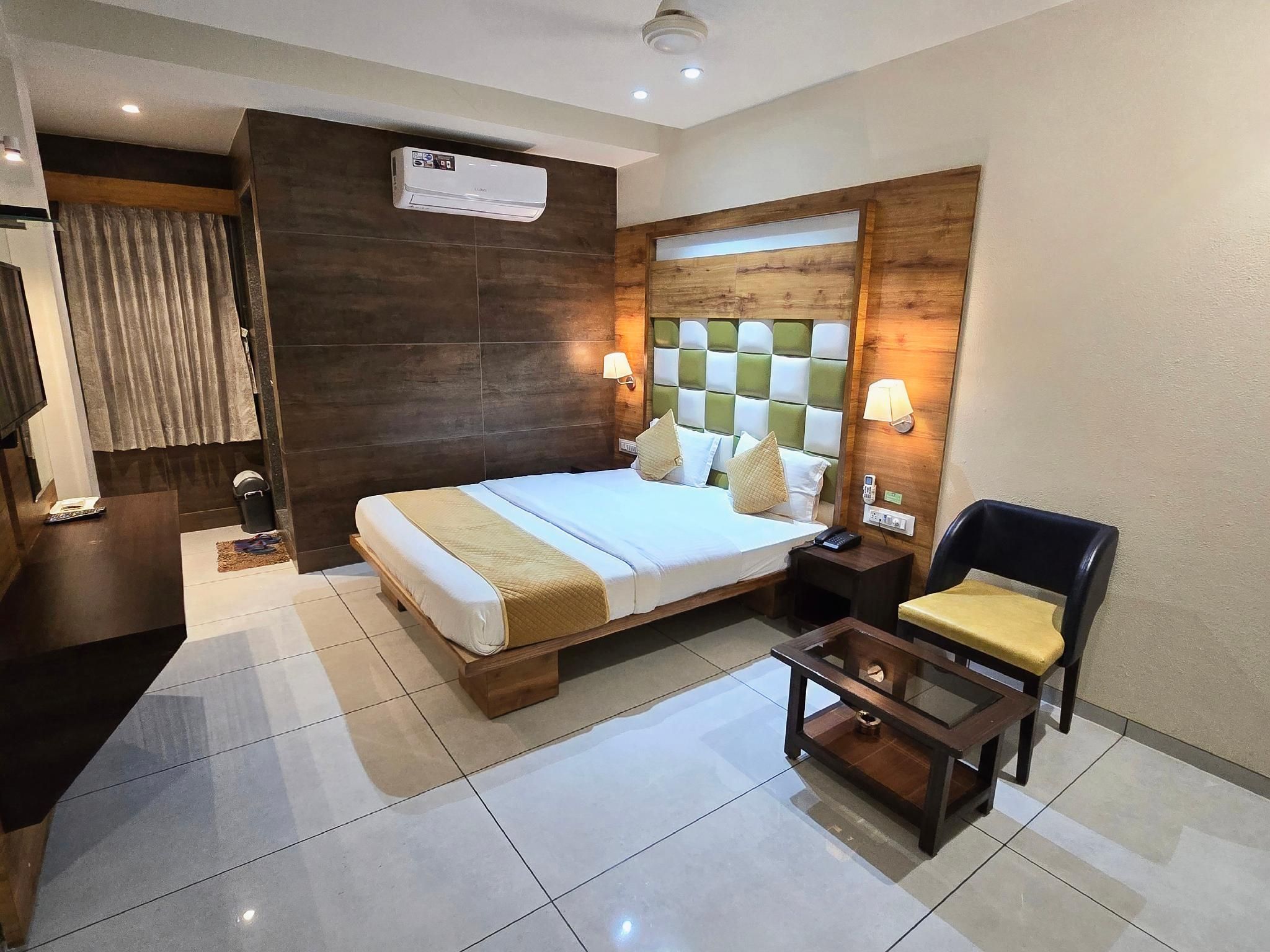 Executive Suite Queen Bed
