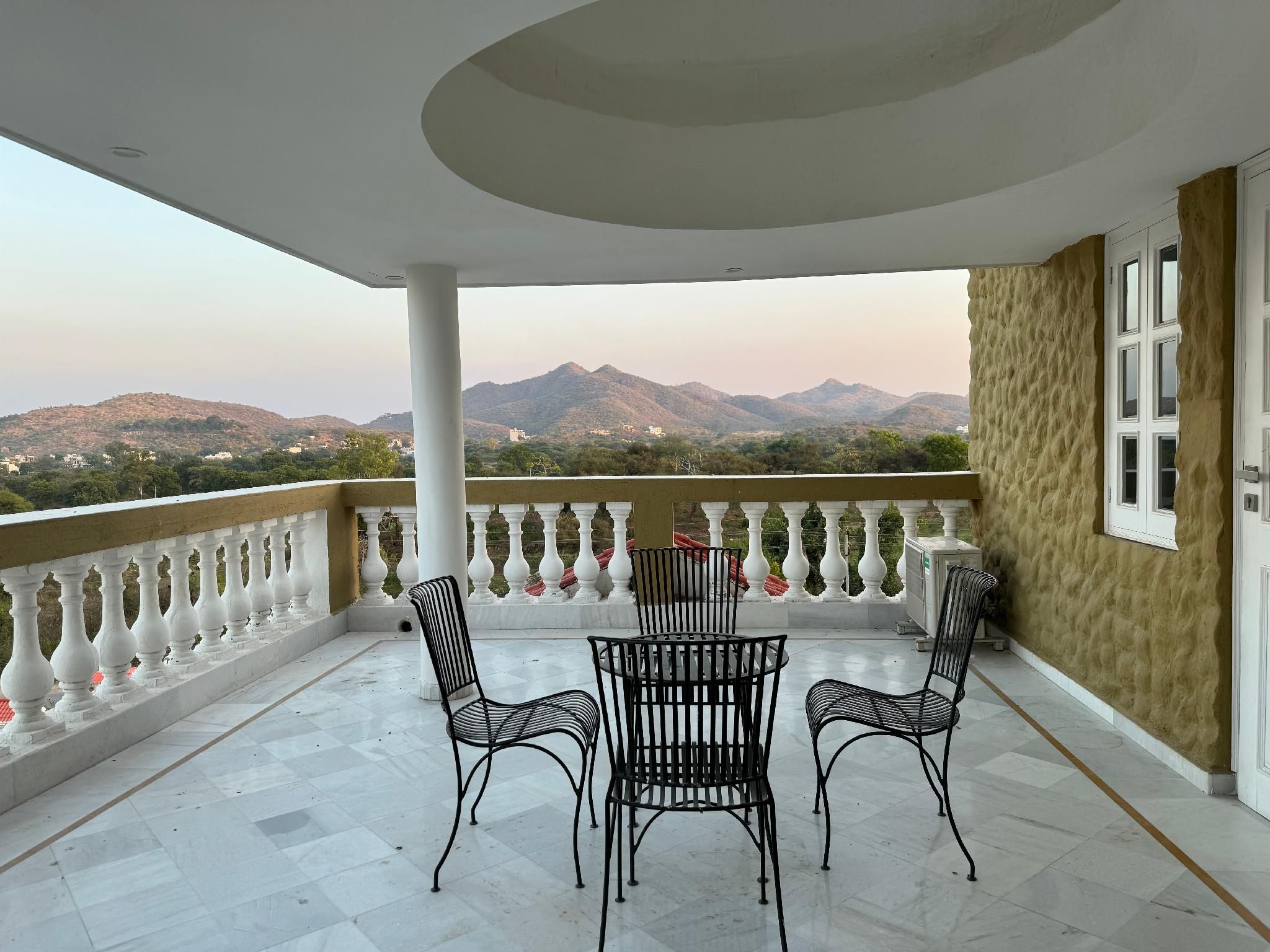 Amaatra Resorts Presidential Suite