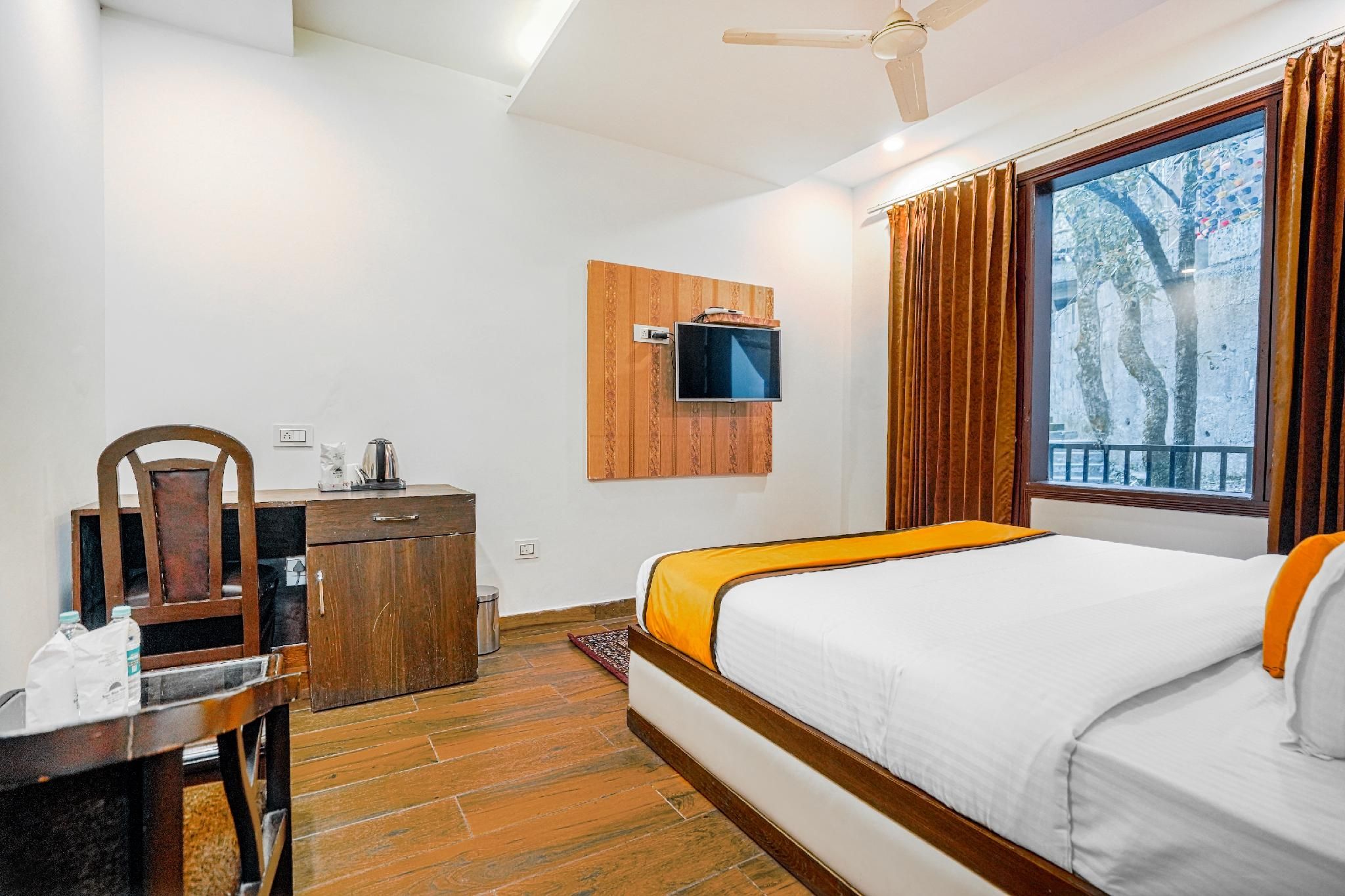 Pax Sunrise View Deluxe room double