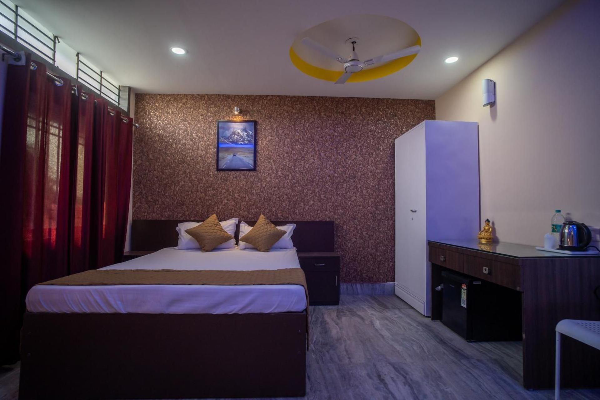 Double Bedded AC Room