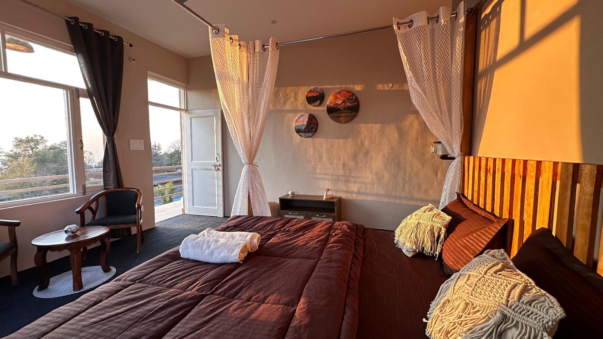 King Room with Balcony