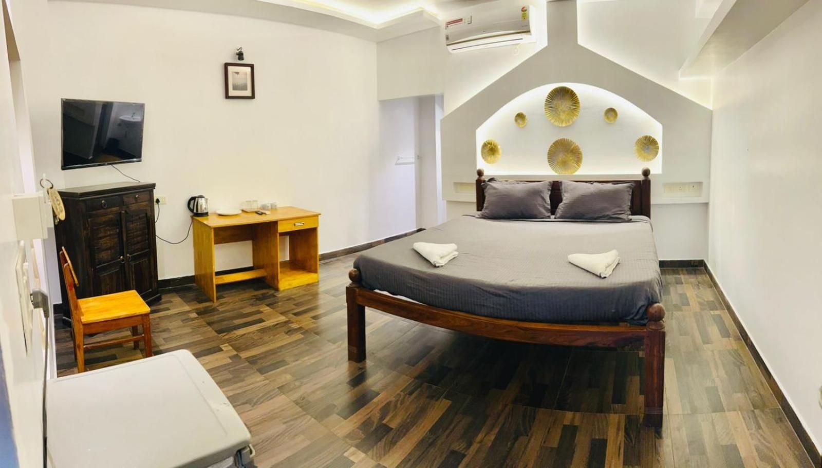 Deluxe Suite