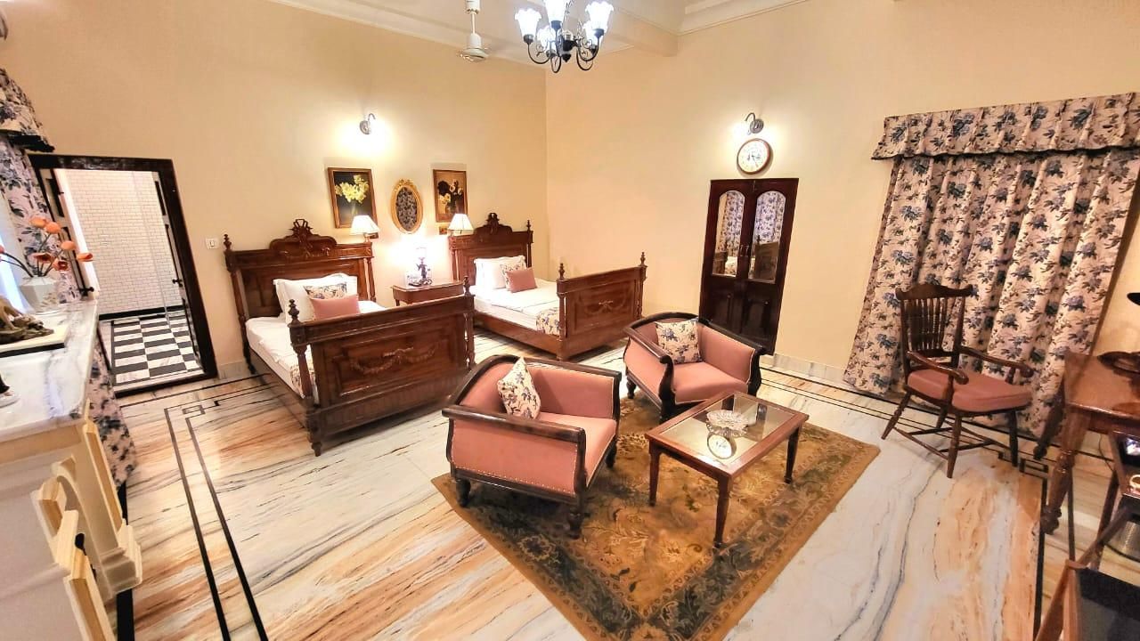 Deluxe Double Room with Shower