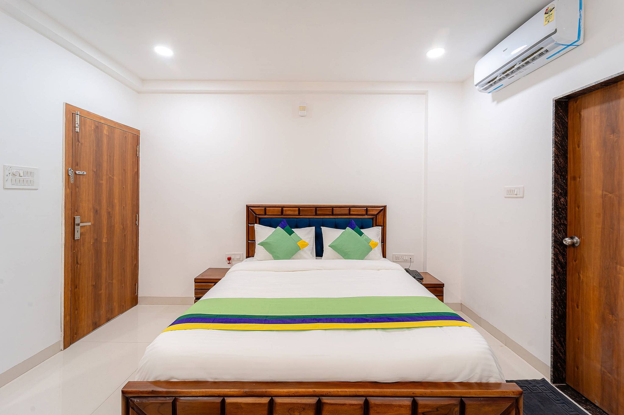 Treebo Pure Earth Stay, Vijay Nagar Standard Double Room 6