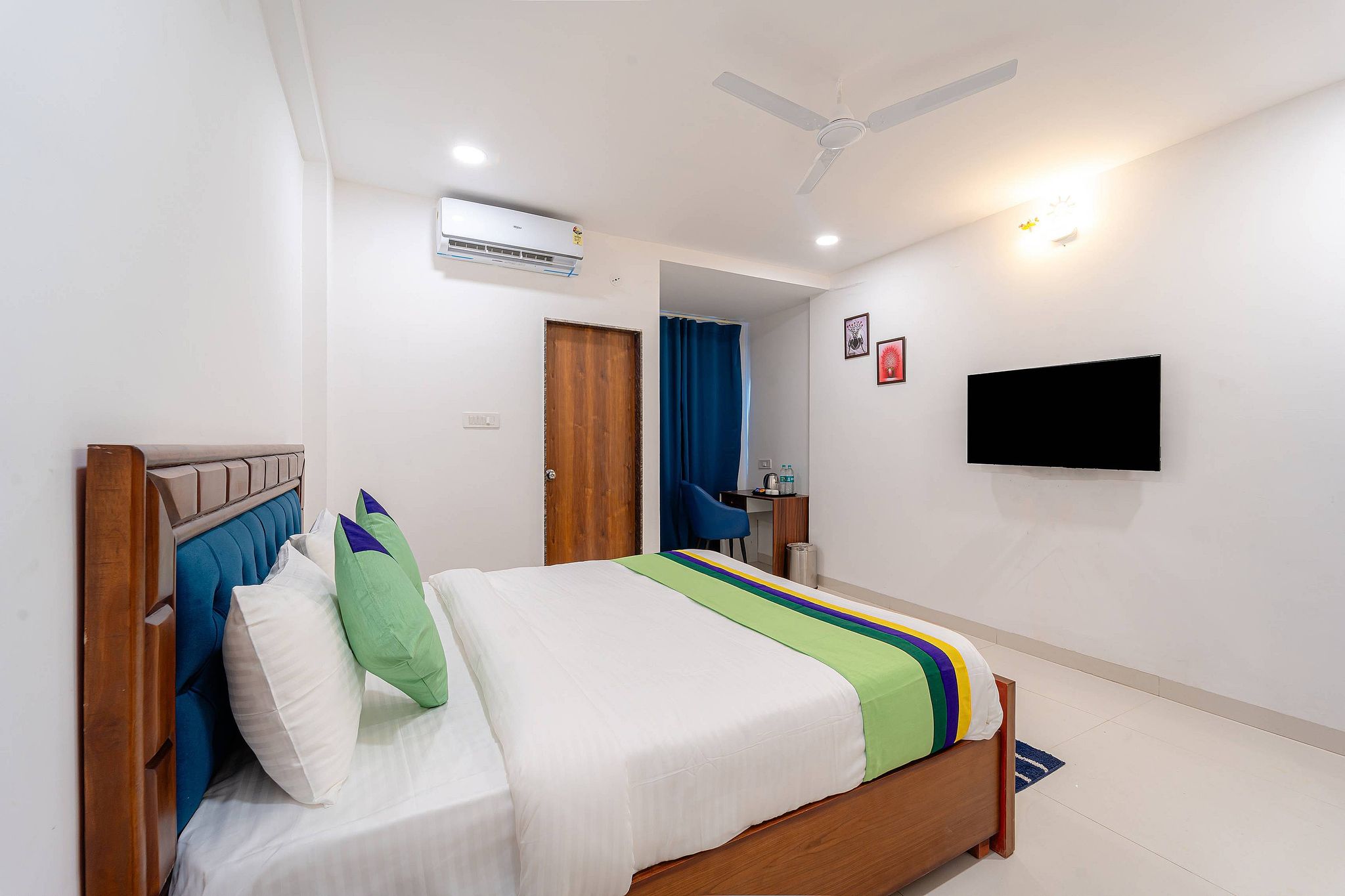 Treebo Pure Earth Stay, Vijay Nagar Standard Double Room 3