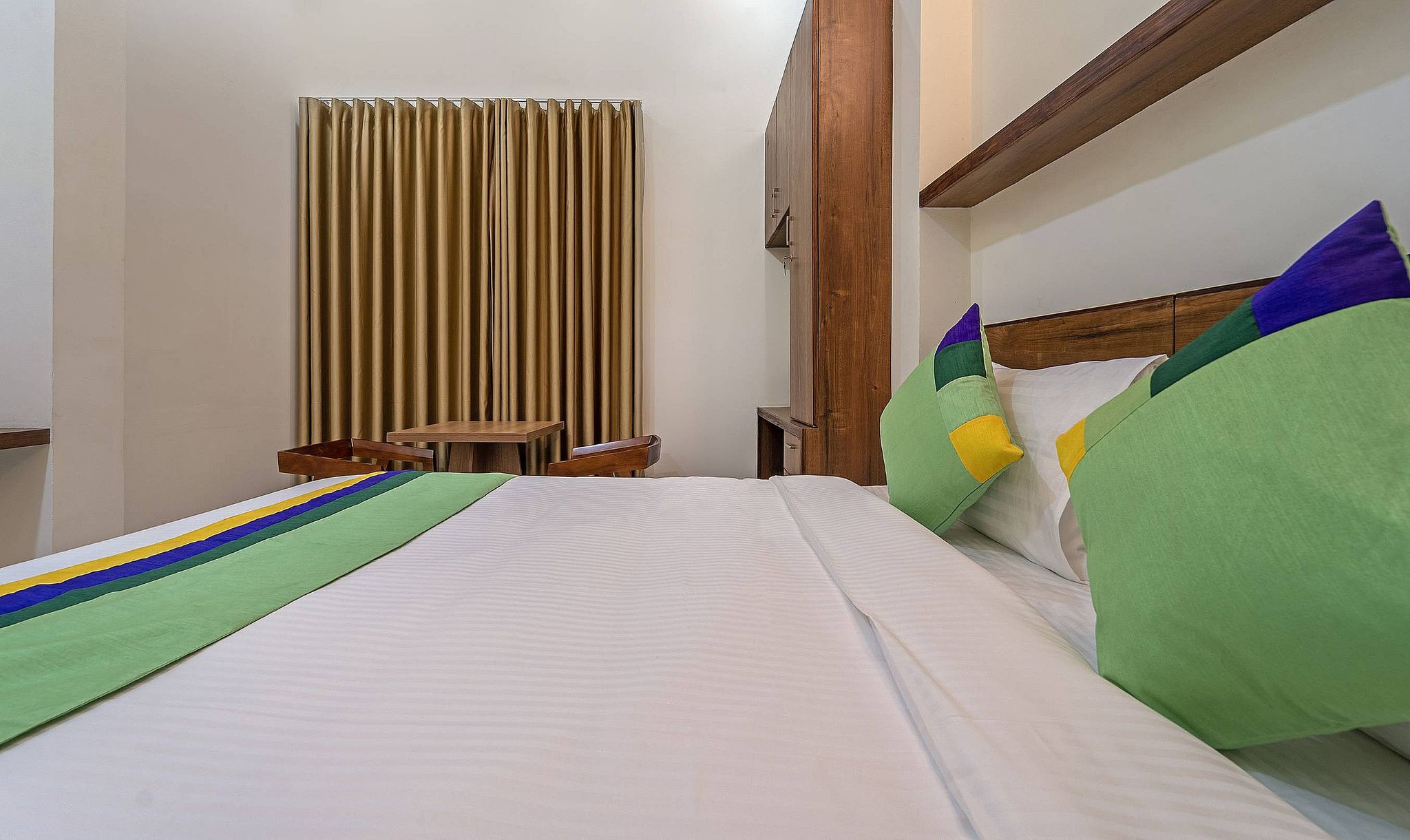 Itsy Hotels Avani Stays, Vyttila, Kochi Standard Double Room 2