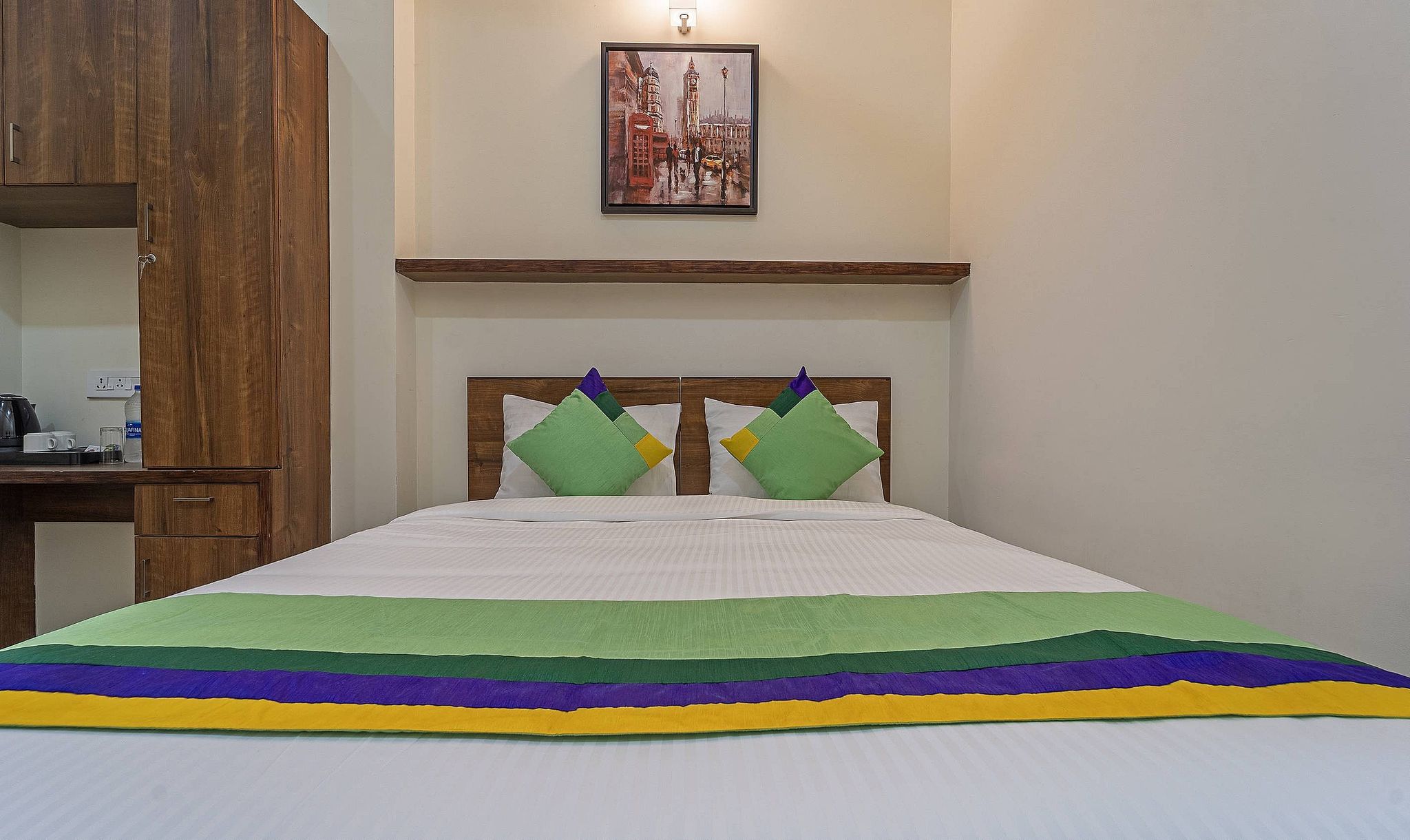 Itsy Hotels Avani Stays, Vyttila, Kochi Standard Double Room 5