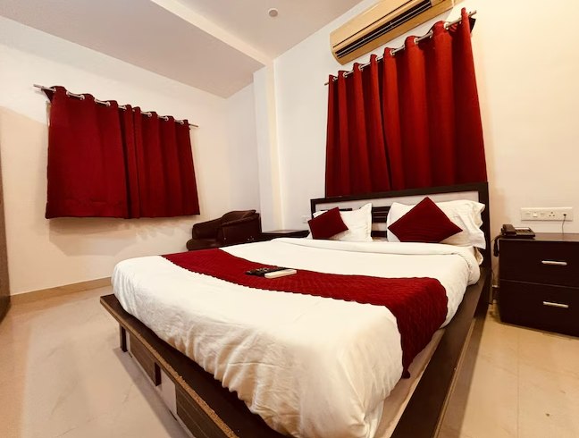 silver key suites Deluxe Double Room 2