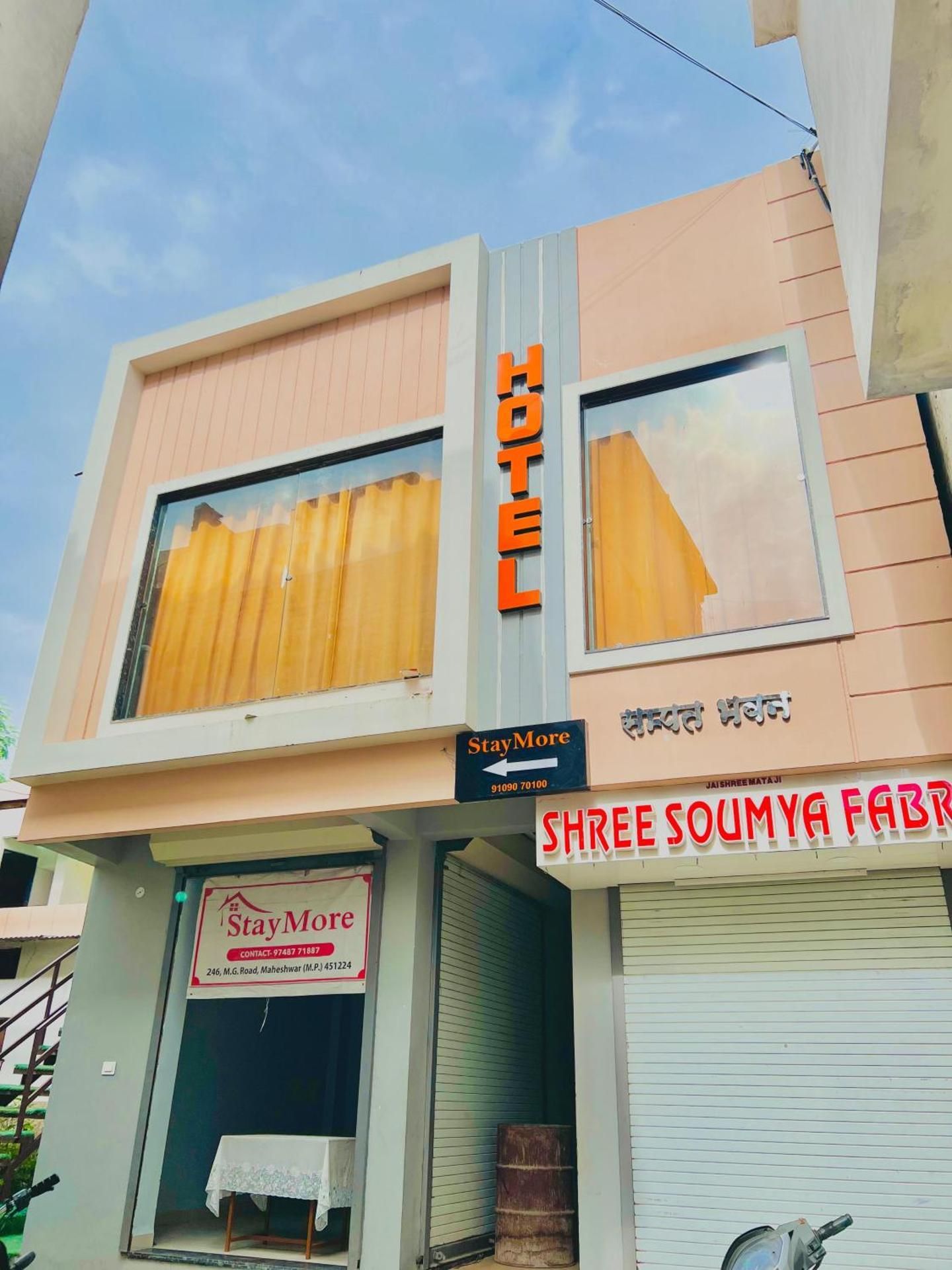 StayMore premium rooms and AC dorm 