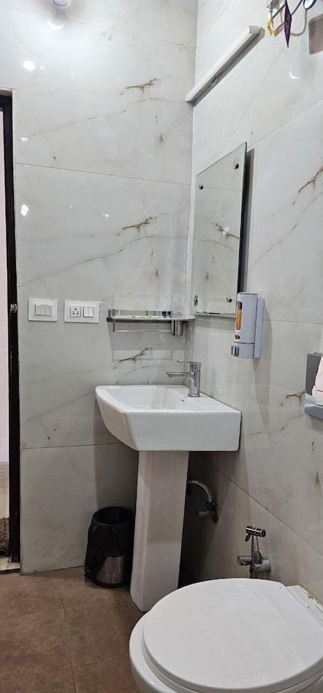 Casa de Mussoorie Premium Room 8